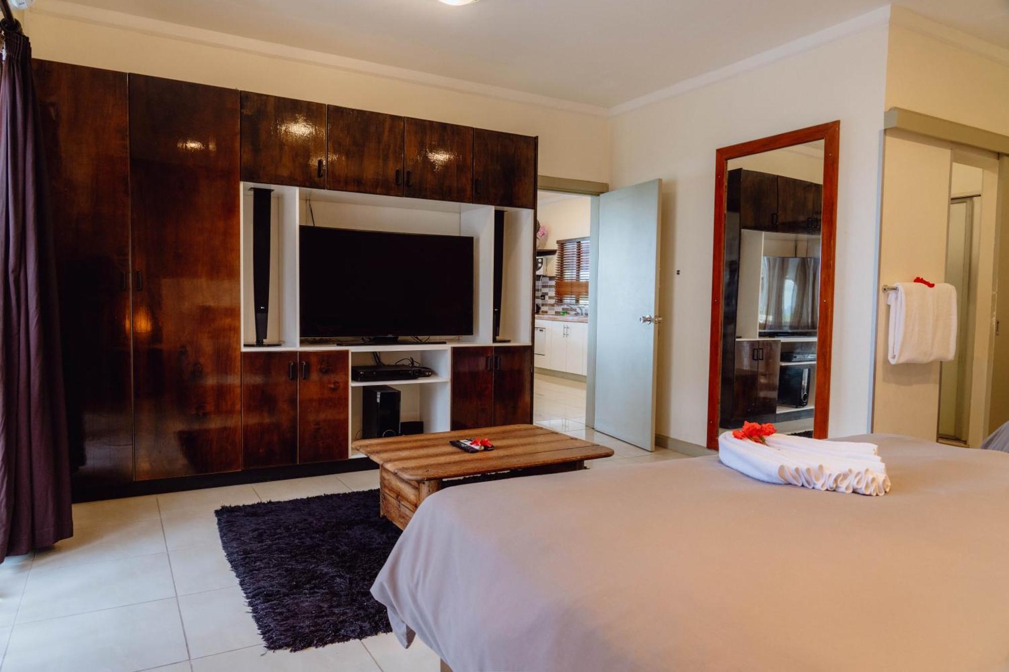 Smugglers Cove Beach Resort & Hotel Нанди Экстерьер фото